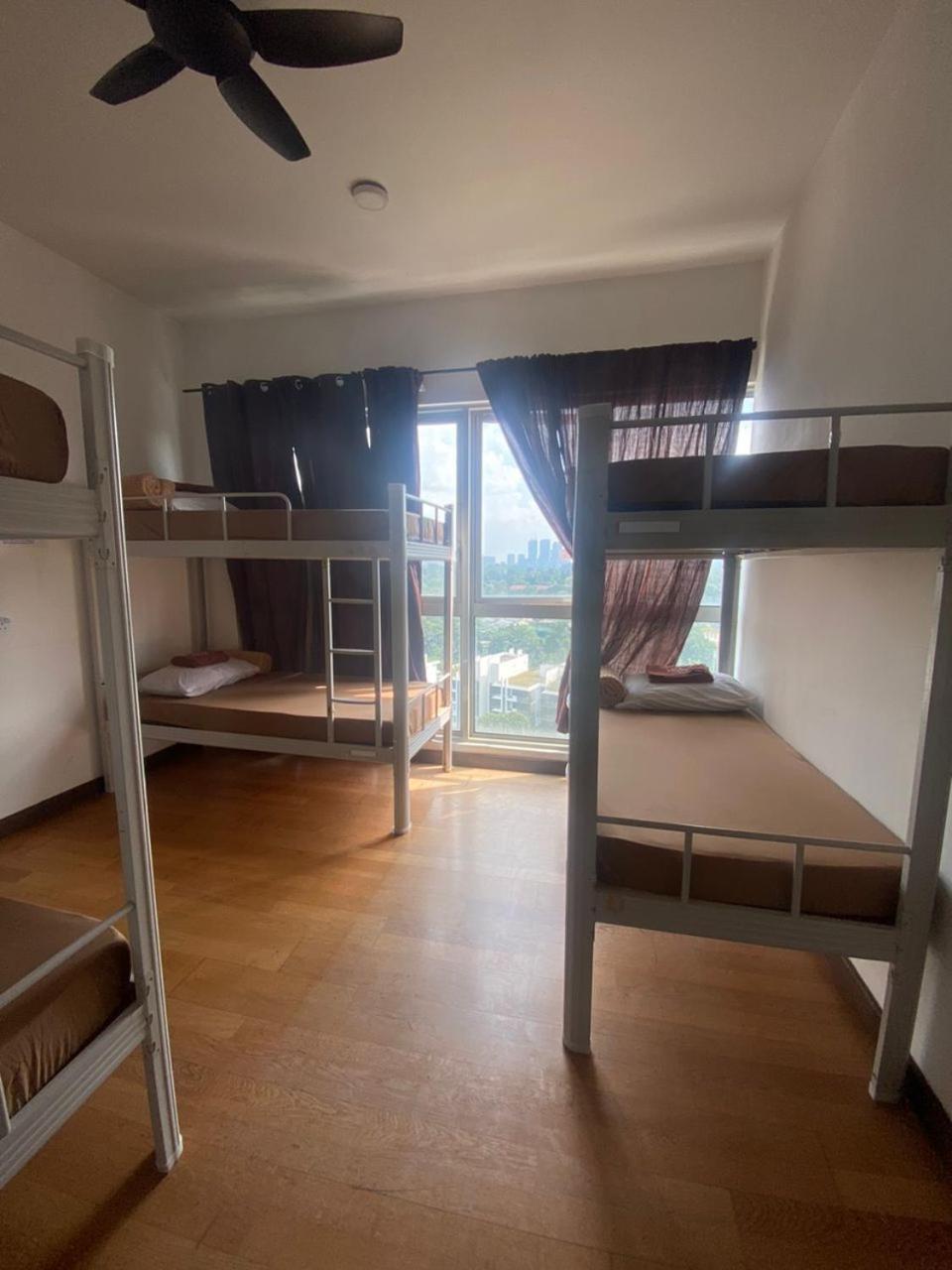 Regalia Exclusive Hostel Куала-Лумпур Экстерьер фото