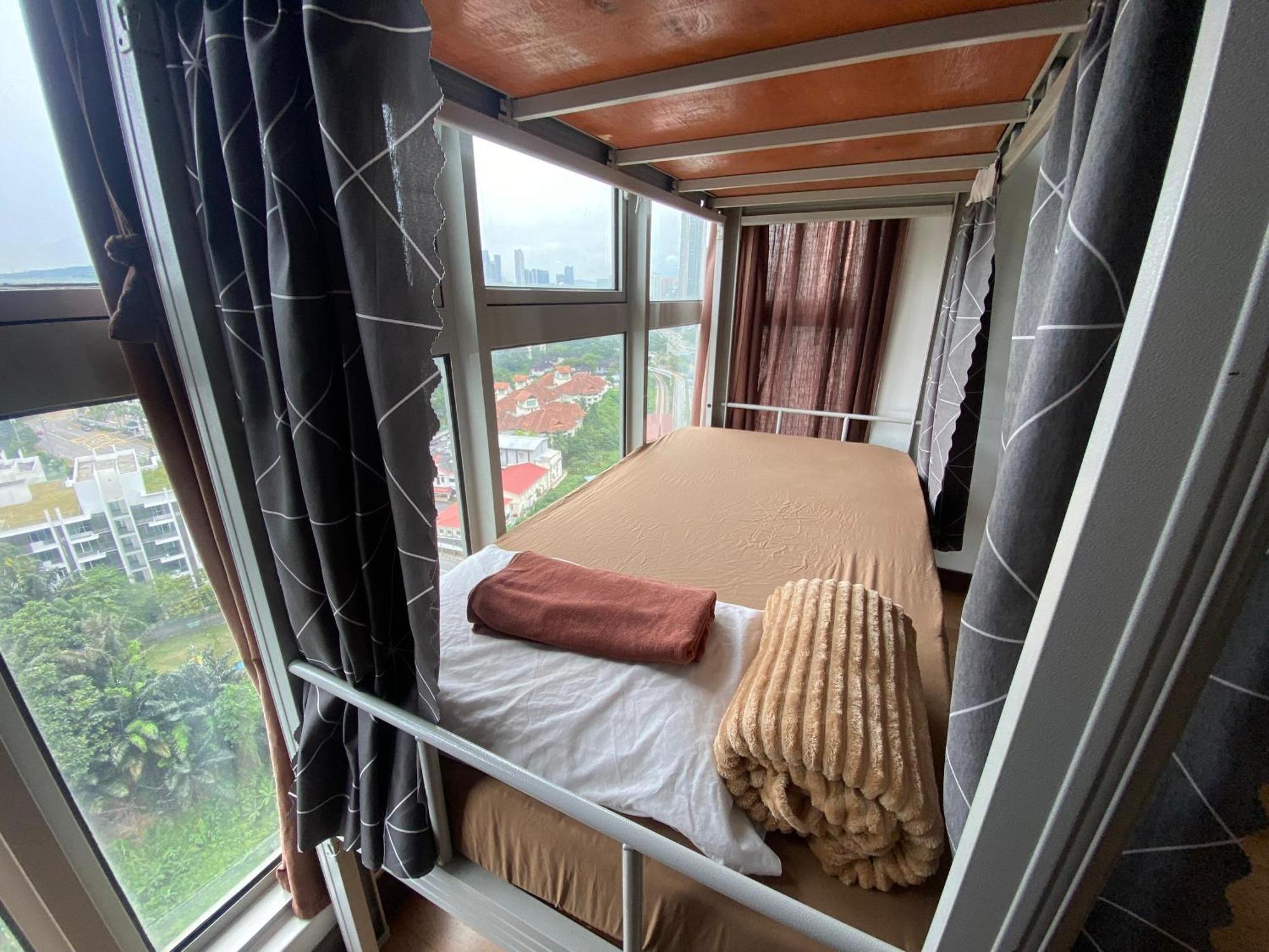 Regalia Exclusive Hostel Куала-Лумпур Экстерьер фото