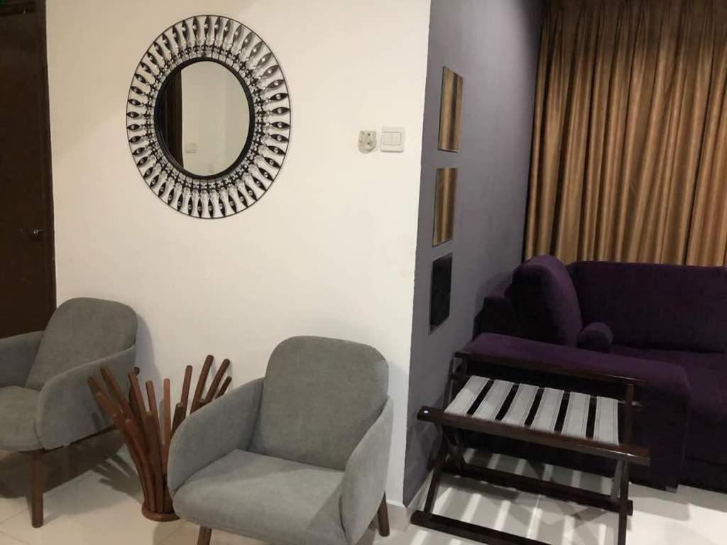 Regalia Exclusive Hostel Куала-Лумпур Экстерьер фото