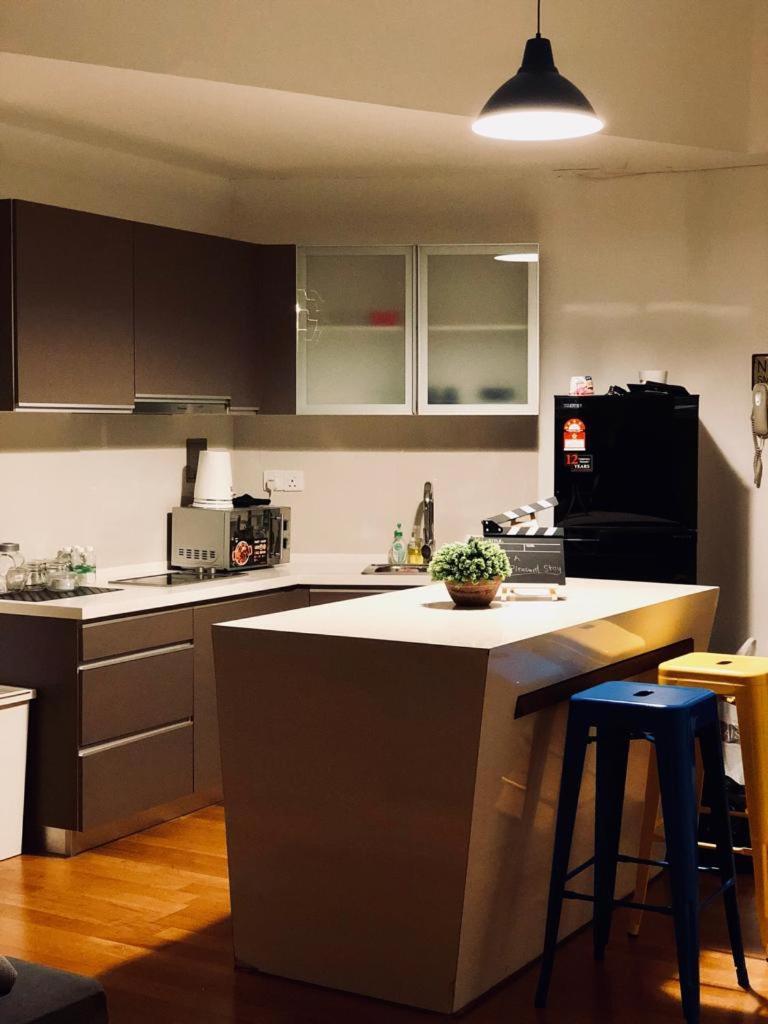 Regalia Exclusive Hostel Куала-Лумпур Экстерьер фото