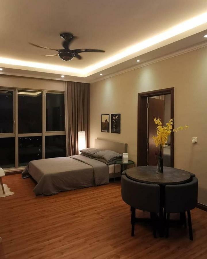 Regalia Exclusive Hostel Куала-Лумпур Экстерьер фото