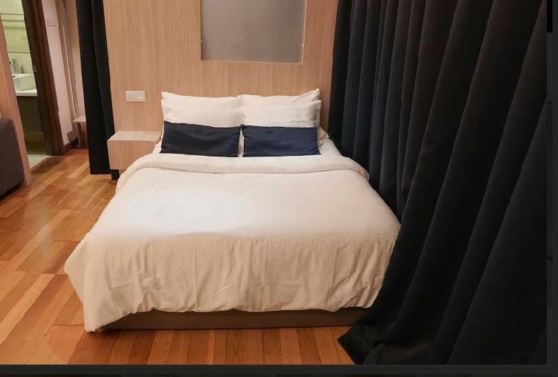 Regalia Exclusive Hostel Куала-Лумпур Экстерьер фото